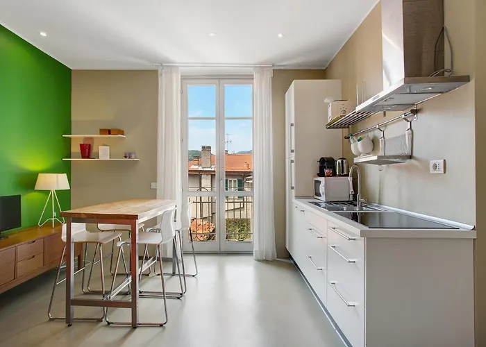 Delightful A Few Steps From Port Appartamento *