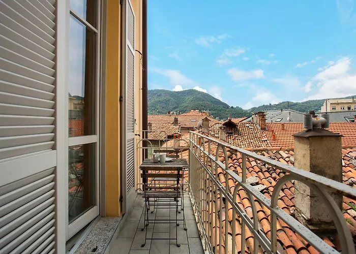 Delightful A Few Steps From Port *