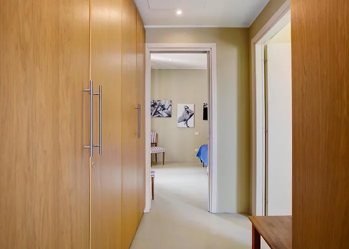 Delightful A Few Steps From Port Como